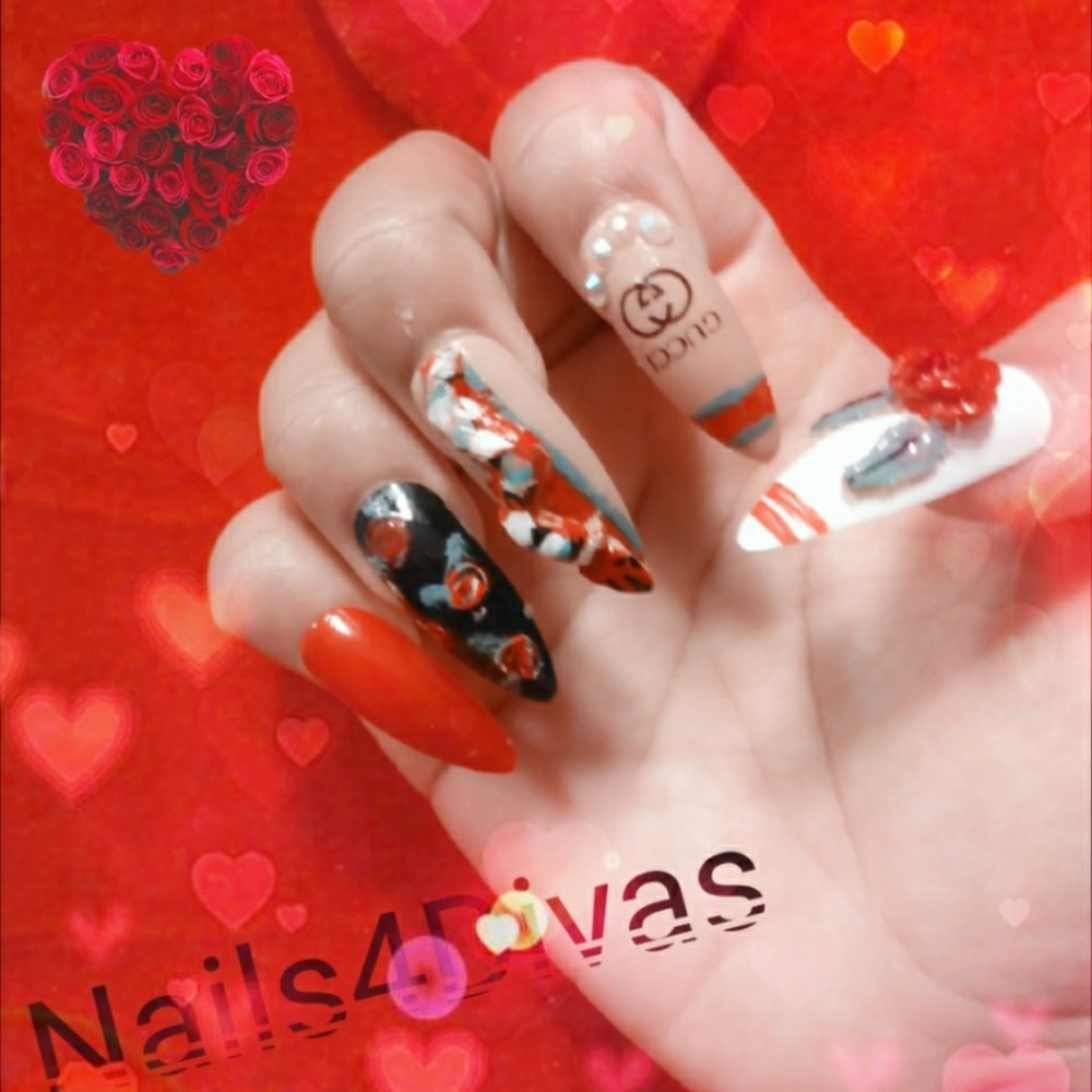 False Nails - Picture 2 of 4